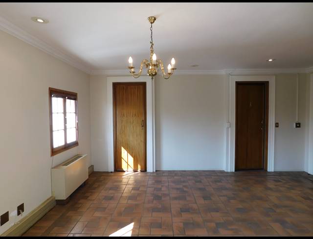 250M² OFFICE TO LET IN PARKTOWN